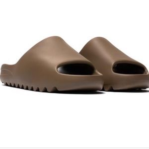 Yeezy Slide Vinted